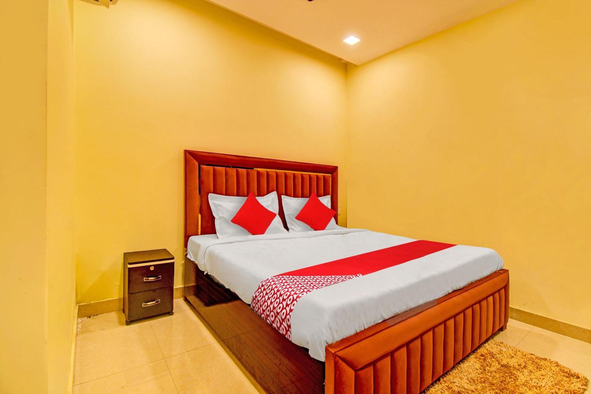 Hotel O Friendship Inn Delhi  Esterno foto